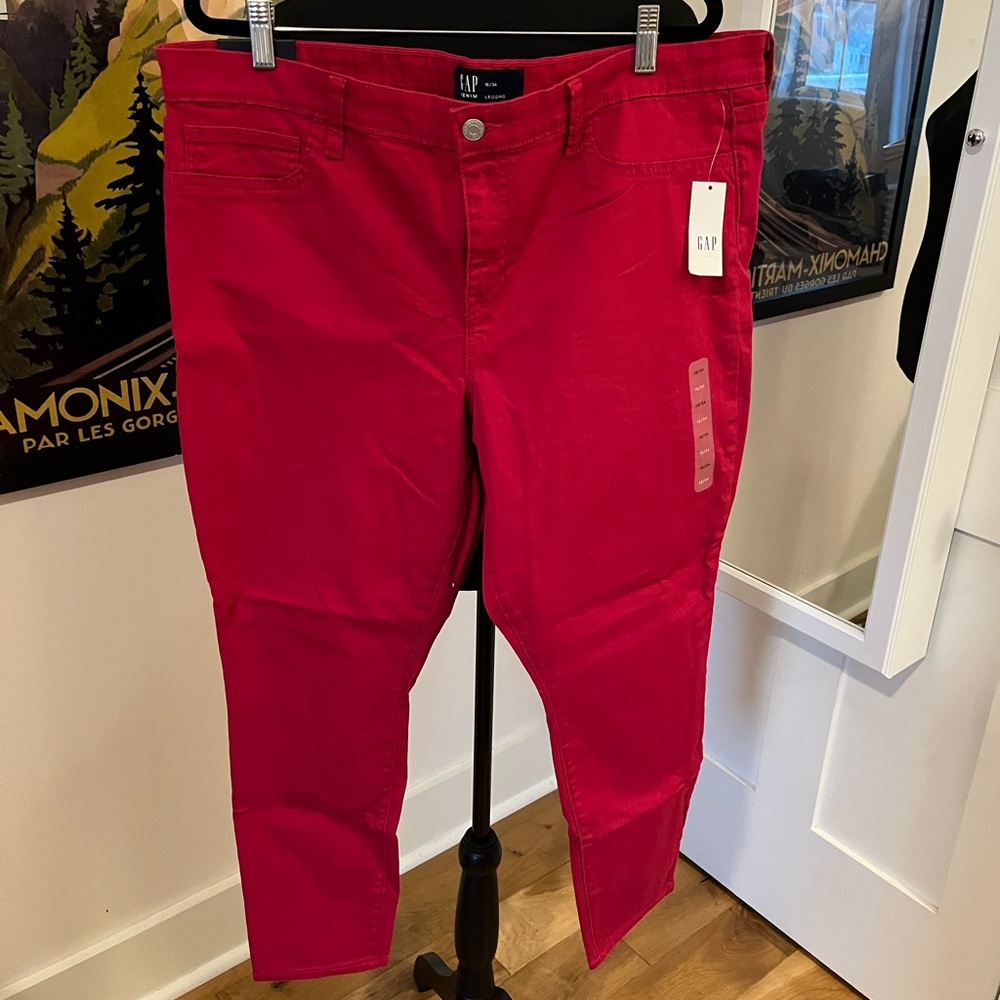 NWT Gap Legging size 18/34